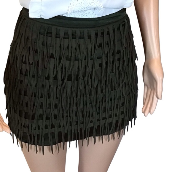 NWOT Do & Be Fringe Mini Skirt Size Large Dark Green Tassel Layered Festival - Picture 2 of 6
